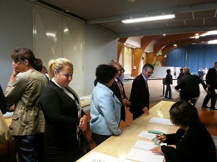 senat 28 09 147
