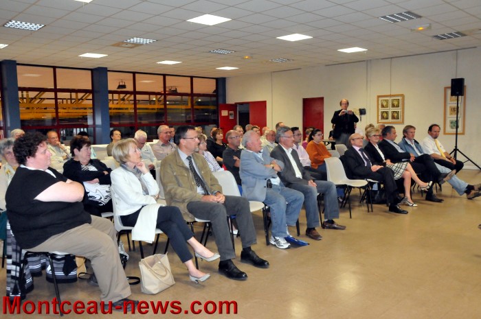 reunion piscine 1306123