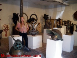 Elle a travaillé avec le célèbre sculpteur César