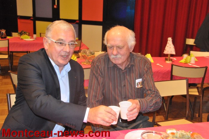 3 age mont 09111238