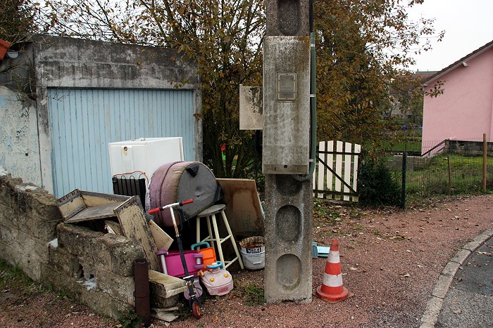 DETRITUS 14 11 20121