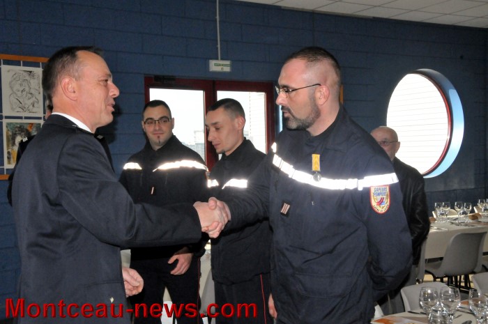 banquet pompiers 26011311