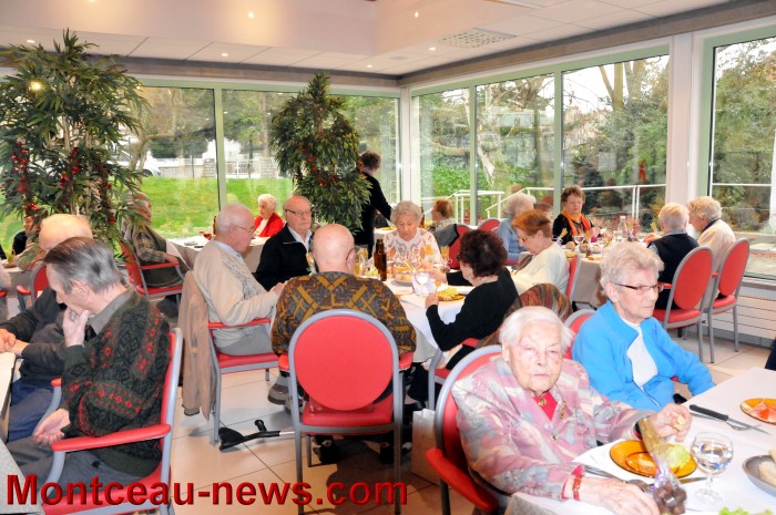 voeux Personnes Agees 08011314