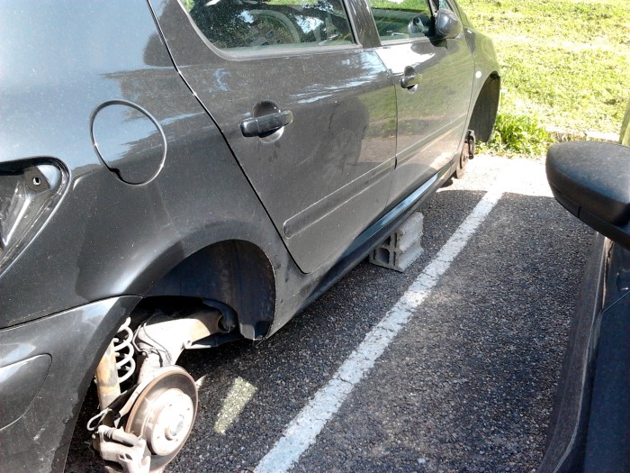 blanzy vehicule casse 1806134