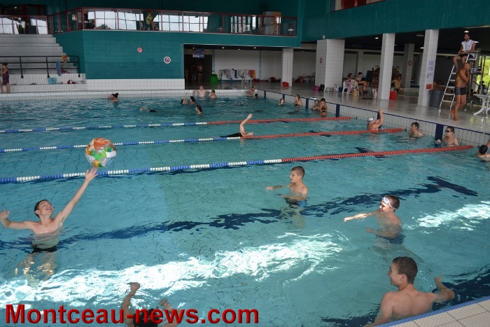 piscine ete mont 2407132