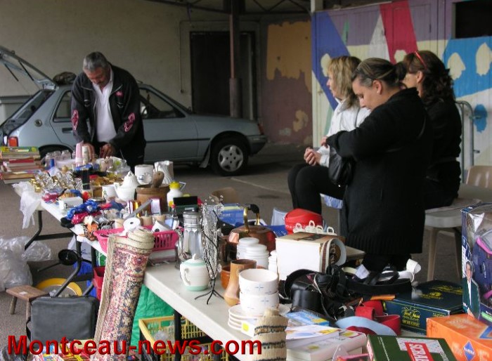 marronniers vide grenier 0909134