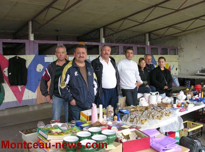 marronniers vide grenier 0909136