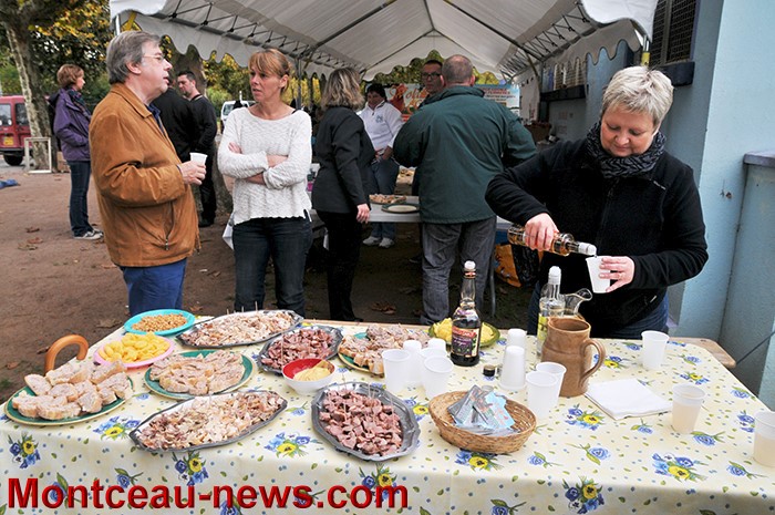 vide grenier judo 2110134