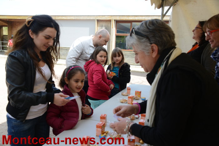 chasse oeufs 21041439