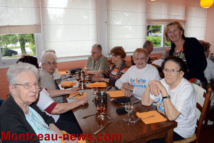 fete voisins 2405145