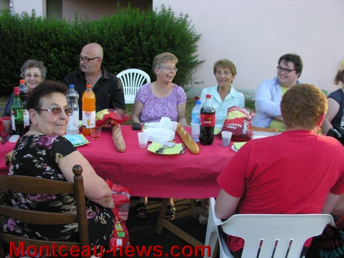 fete voisins mont 1406142