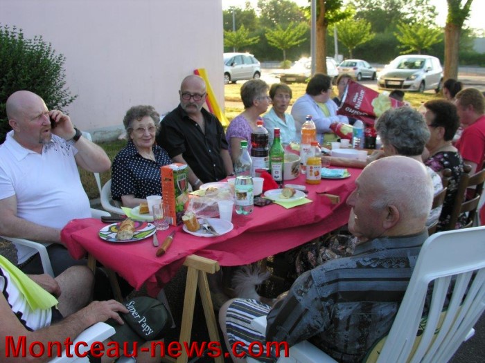 fete voisins mont 1406143