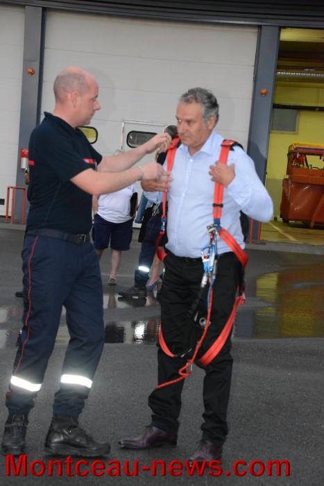 ville pompiers 12061417