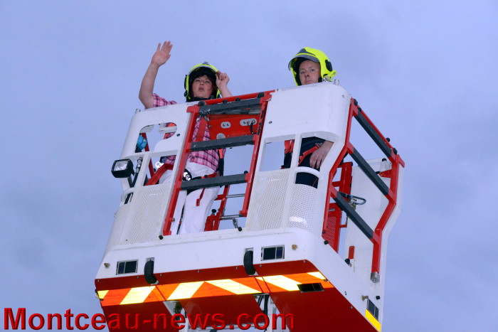 ville pompiers 12061423