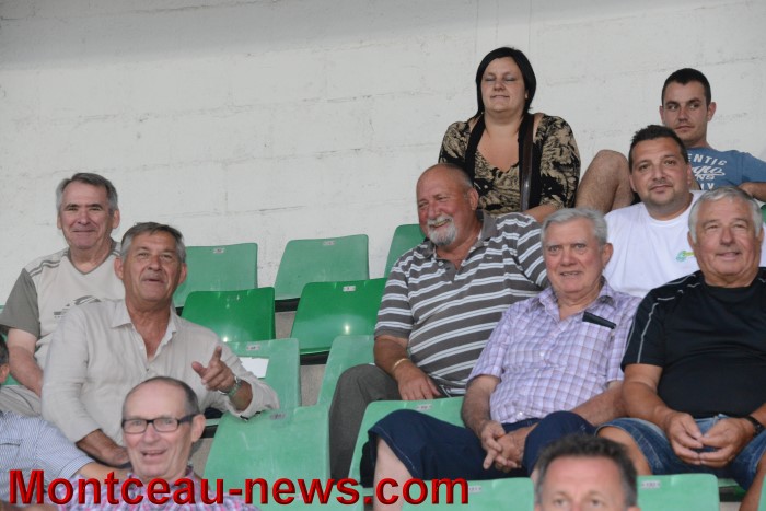 amicale andrezieux 24071426