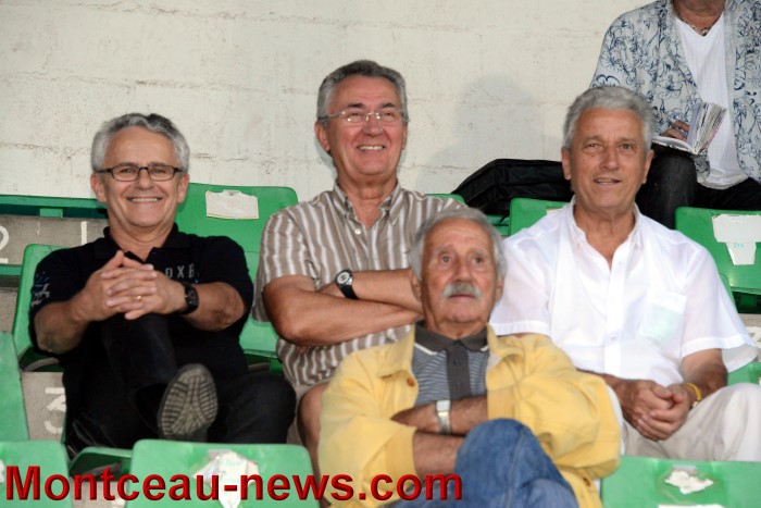 amicale andrezieux 24071431