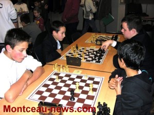 « Montceau Echecs Dames »