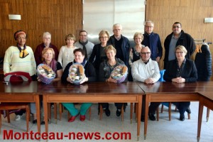 Distribution de colis de Noël (Montceau-les-Mines)