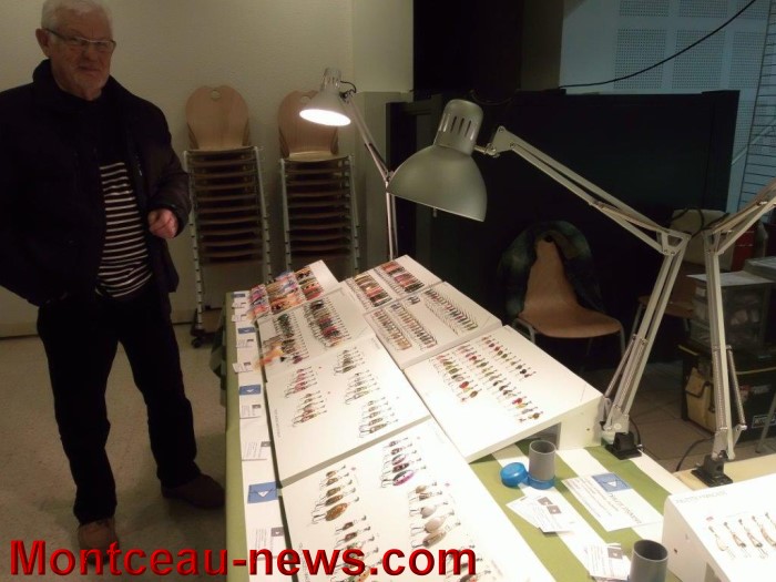 SALON PECHE 24011520