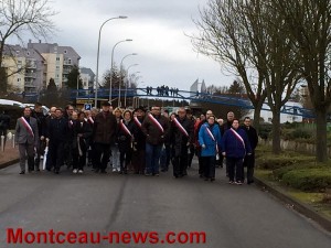 Réactualisé avec de nouvelles photos à 12 h 25 – Marche silencieuse à Montceau-les-Mines…