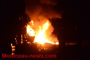 Les gens du voyage bloquent la RCEA…