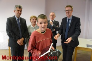 Collège Jean Moulin : Premier établissement de Saône-et-Loire à recevoir les nouvelles tablettes Sqool