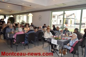 Résidence Henri Malot : repas de Noël (Montceau)