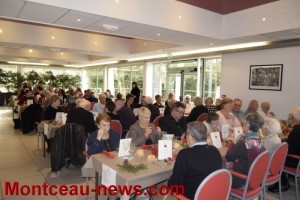 Résidence Mallot : repas de noël des résidents
