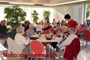 Résidence Malot : repas « galette des rois » …(Montceau-les-Mines)