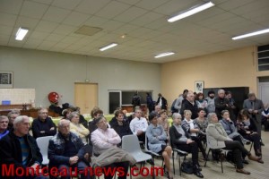 Salle des fêtes du Magny on tire la fève républicaine