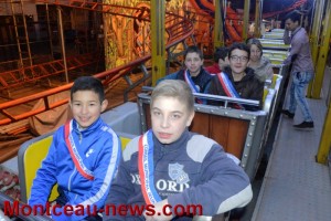 Fête foraine de Pâques, place Beaubernard (Montceau-les-Mines)