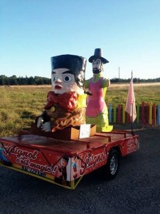 Guignol en représentation(s) à Montceau-les-Mines (Jeu – Sortir)