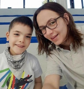 Association « Petit à petit  avec Leny » : Leny et sa maman Lisa en Belgique pour 15 jours