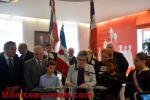 Cérémonie importante à l’hôtel de ville (Montceau)