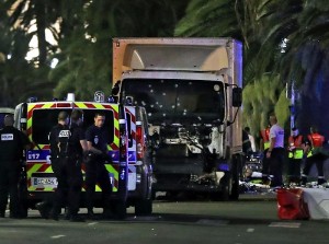 Attentat de Nice : le bilan s&rsquo;alourdit et passe à 84 morts