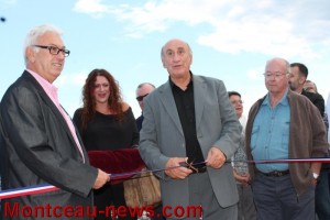 Inauguration du nouveau parvis de l’hôtel de ville à Saint-Vallier