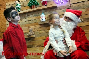 Marché de Noël des écoles maternelles Pasteur et Eugénie Cotton à Saint-Vallier