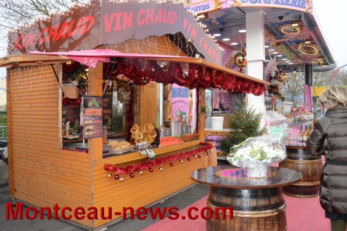 village-noel-0512165