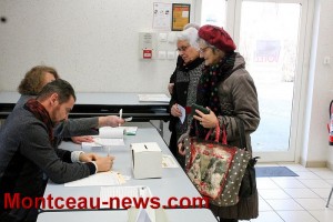 Premier tour des primaires citoyennes à Saint-Vallier