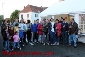Fête des voisins, au bourg (Pouilloux)