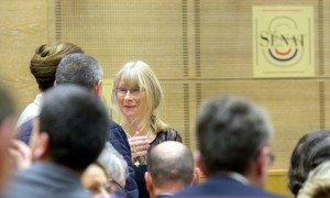 « Derrière chaque contrat aidé,  il y a une personne et une mission d’intérêt général » (Politique)