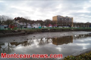 Travaux du port de plaisance de Montceau