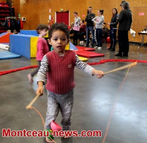 Saint-Vallier : atelier Cirque Parents-Enfants