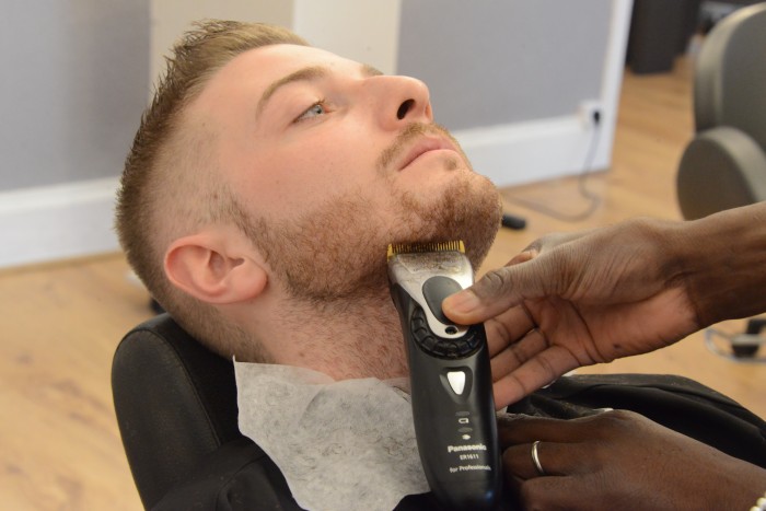 barbier 06021810