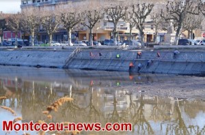 Travaux du port et de la capitainerie de Montceau