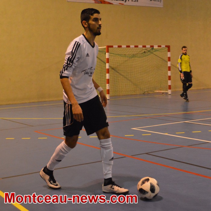 foot 2703185
