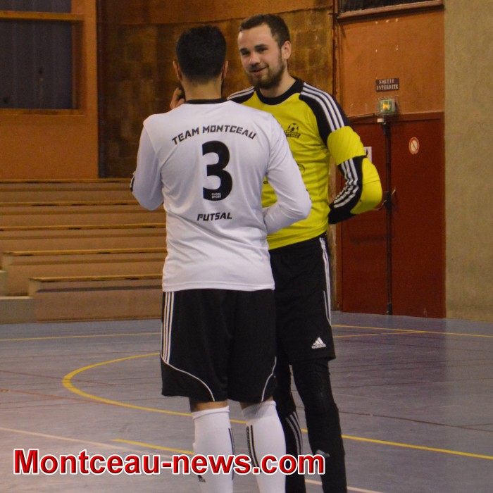 foot 2703186