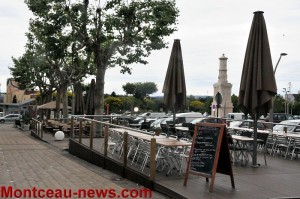 Réaménagement des terrasses place de l’église à Montceau