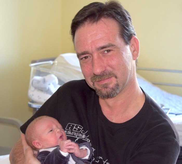 bebe romain 1904182