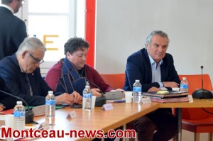 Conseil municipal de Montceau…